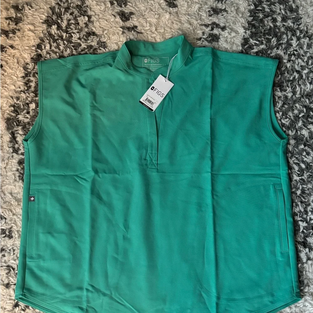 FIGS Women's Rafaela Oversized Scrub Top size Large - Picture 3 of 3